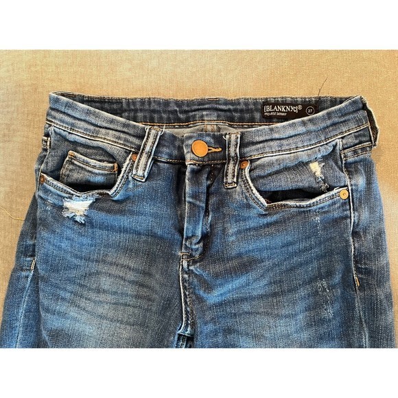 Blank NYC Mid Rise Skinny Jeans Size 27 Women's Raw Hem Distressed Ankle Crop - Picture 2 of 6